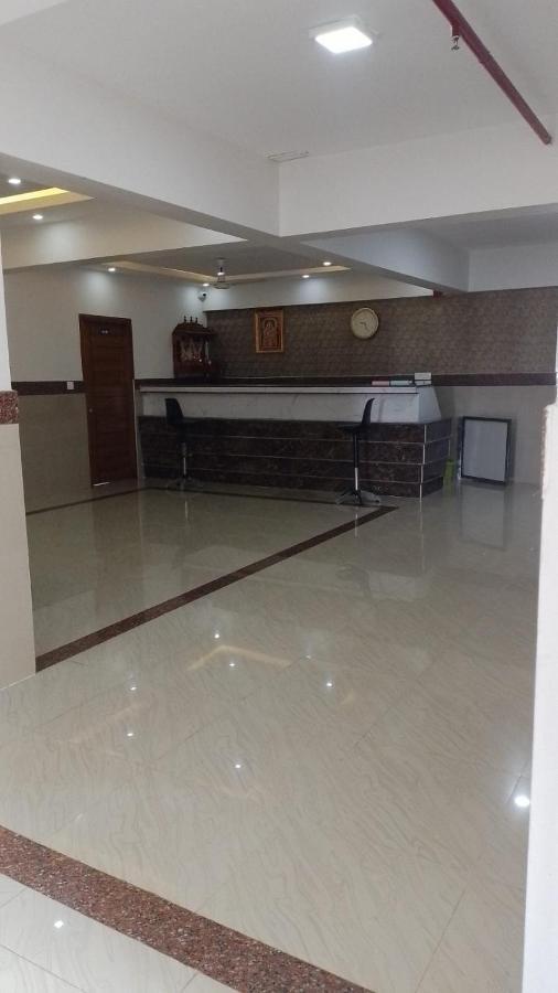 Dwarka Lodging & Boarding Mulki Ngoại thất bức ảnh