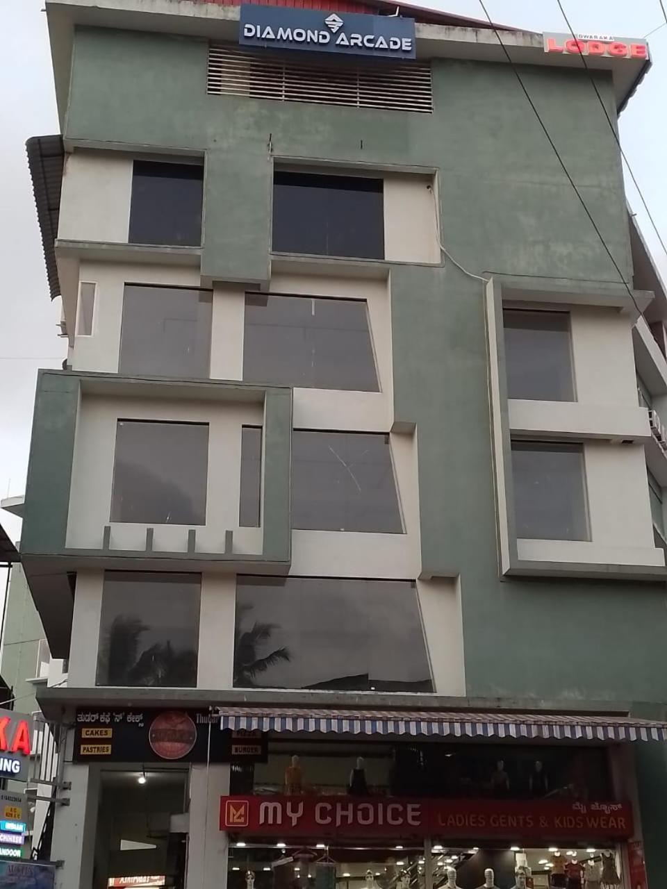 Dwarka Lodging & Boarding Mulki Ngoại thất bức ảnh